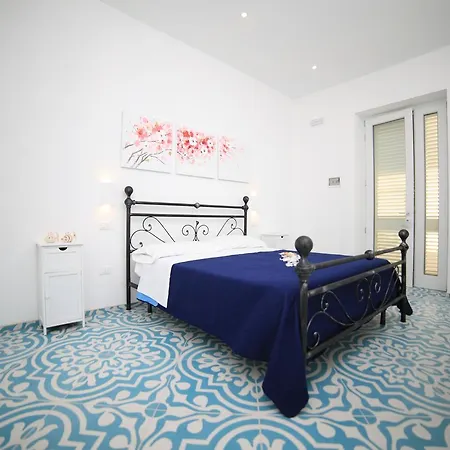 White Aurora Rooms Porto Cesareo Exterior photo